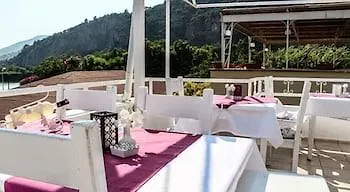 Hotel Caria Premium 3*